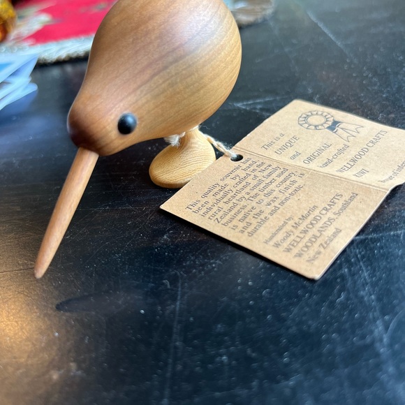 Wellwood Crafts Kiwi from New Zealand and signed original. - Picture 5 of 6